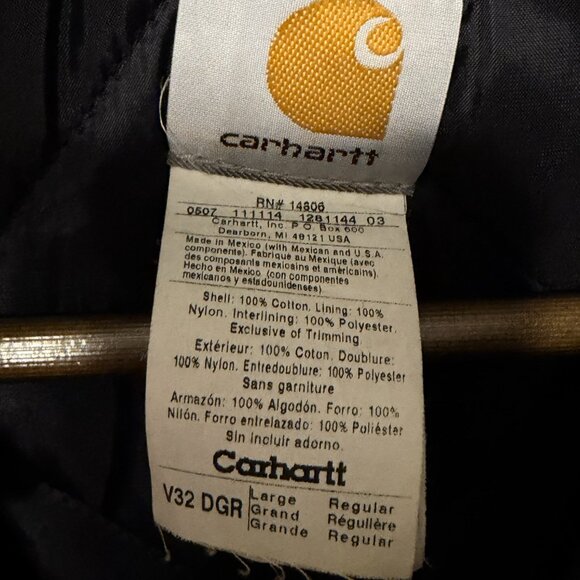 Vintage Carhartt Mens (V32DGR) Vest (2007) in Dark Green - Picture 7 of 7